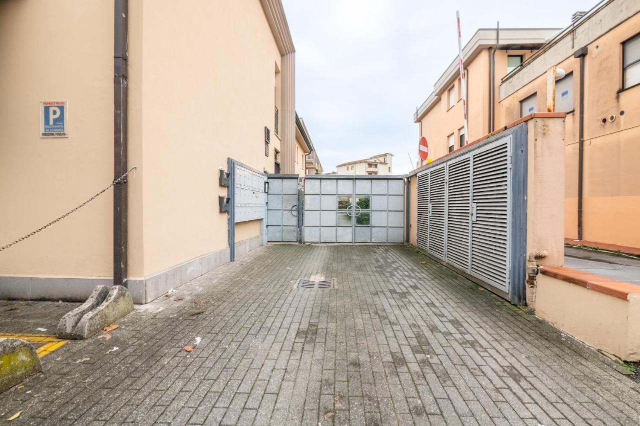 Appartamento Le Cornici Lucca Esterno foto